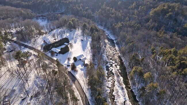 Building Photo - 16 Knightville Dam Road