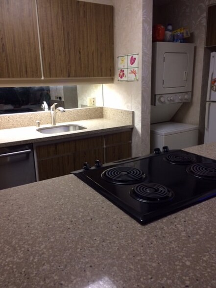 Building Photo - 1778 Ala Moana Blvd