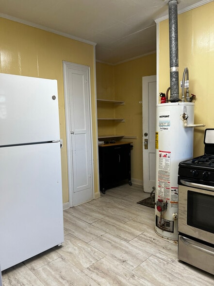 Building Photo - 1403 Godwin St