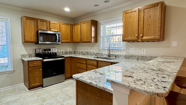 Building Photo - 3 BD/2 BA LUXURY GOLF COMMUNITY/$2,225 per...