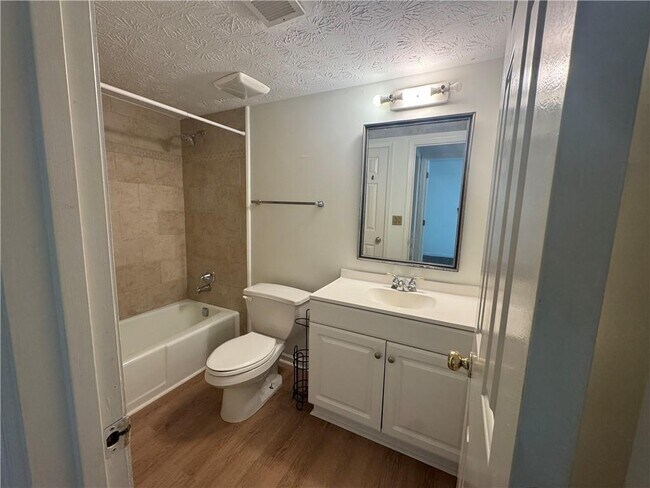 Building Photo - 2215 Laurel Mill Way