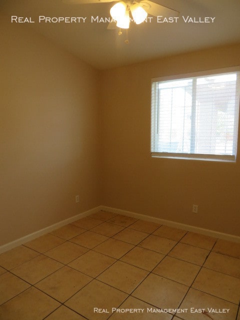 Building Photo - 1621 W Tonto St