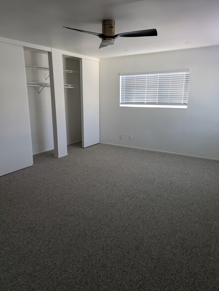 Ceiling fans in all bedrooms. Wall to wall Closet in MBRM. - 13354 Birch Tree Ln