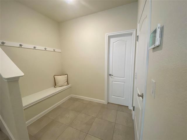 Building Photo - 1212 Rosebush Rd