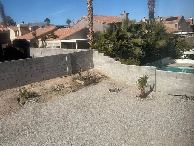Building Photo - Charming 4BR House in Las Vegas