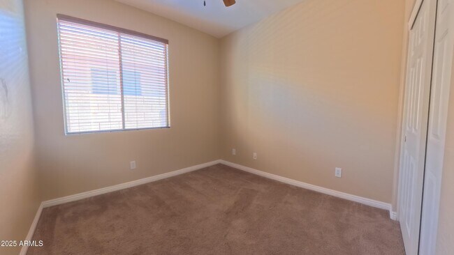 Building Photo - 39816 N Thunder Hills Ln