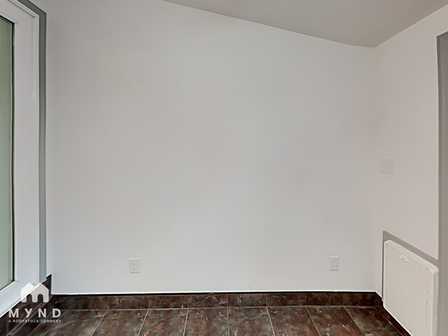 Building Photo - 524 Dudley Way