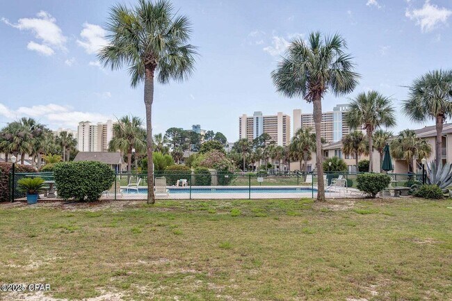 Building Photo - 131 Kimberly Dr