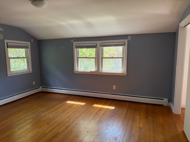 Building Photo - 303 Ludlow St