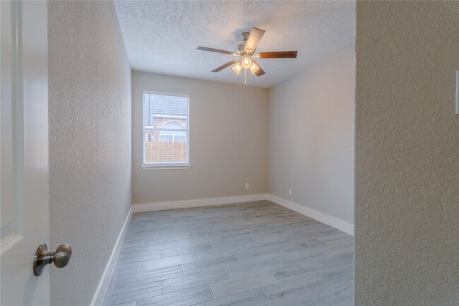 Building Photo - 5807 Cypress Mound Ct
