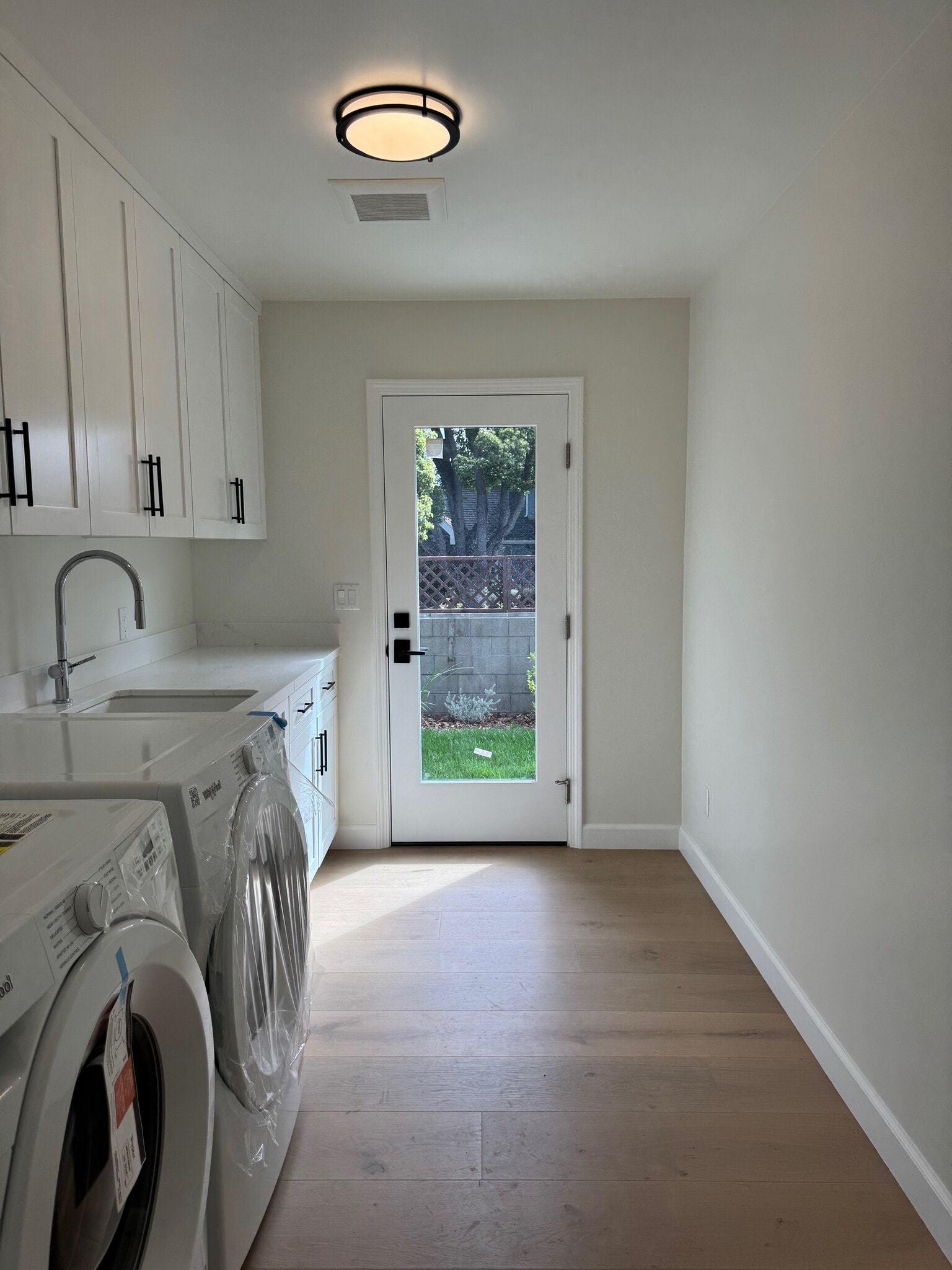 Building Photo - 2525 Idaho Ave