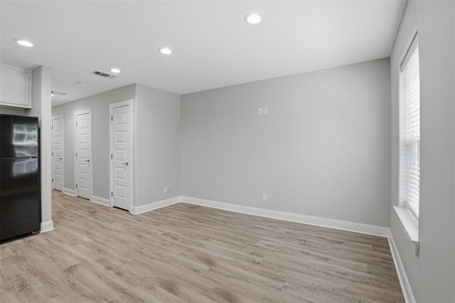 Building Photo - 1022 W Shepherd St