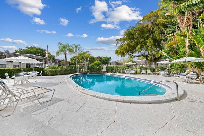 Building Photo - 3101 Oakland Shores Dr