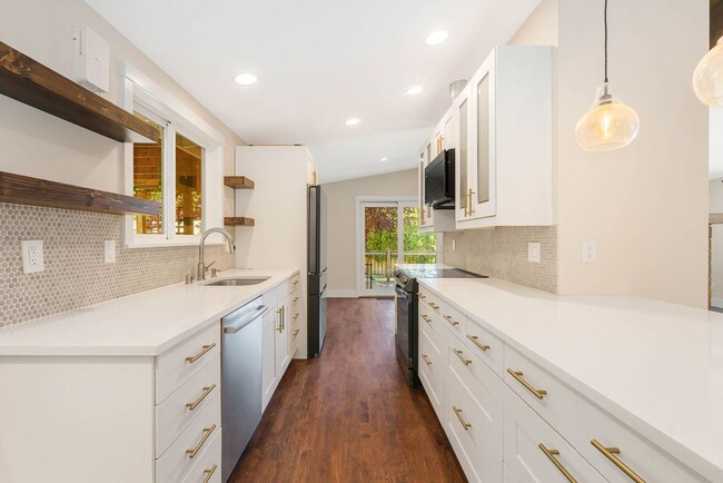 Building Photo - Completely Remodeled Kenmore Home with Two...
