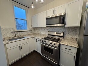 Building Photo - 3 Unit Apartment Building in the Heart of the Bellevue area of Pittsburgh