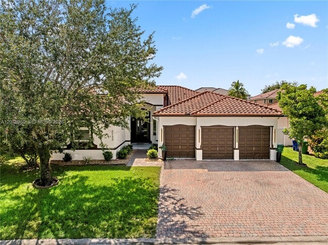 Building Photo - 2133 SW 118th Ave