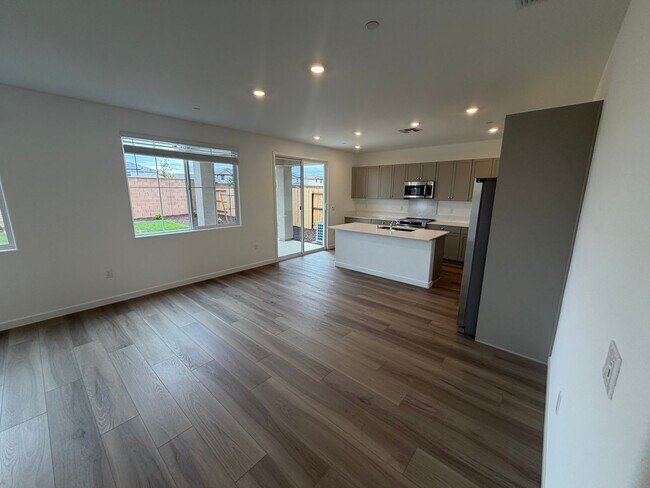 Building Photo - 3 Bedroom | 2.5 Bathroom | New two-story home in Elk Grove