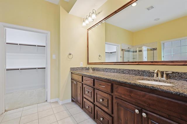 Building Photo - 304 Sir Brine Dr