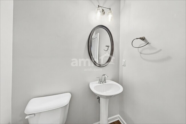 Building Photo - 516 Woodall Rd