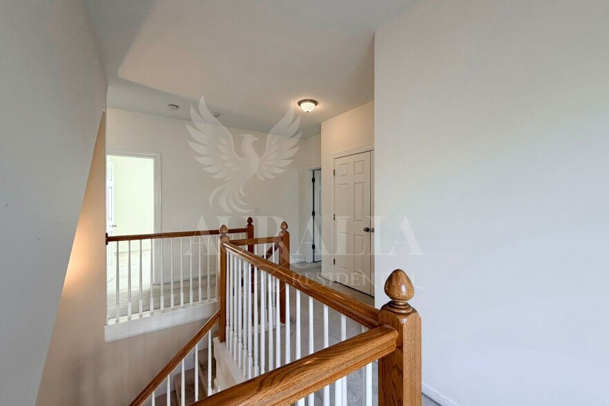 Building Photo - 101 Scotlow Way