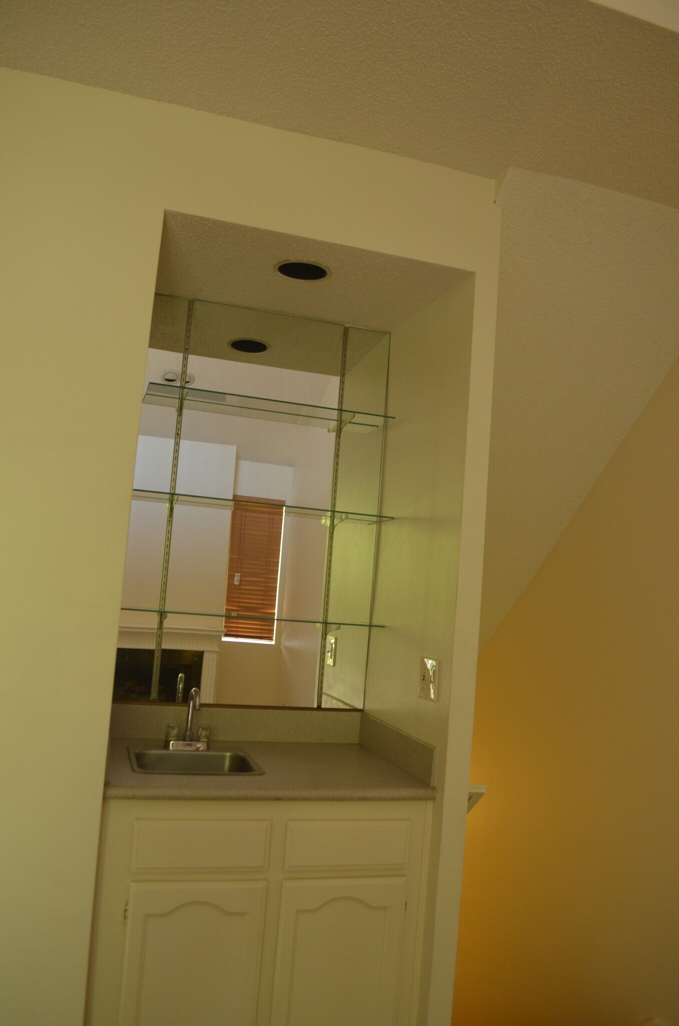 Wet Bar - 330 Cordova St