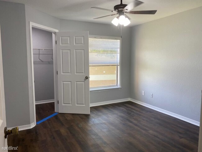Building Photo - 1 br, 1 bath Condo - 8849 Latrec Avenue 4212