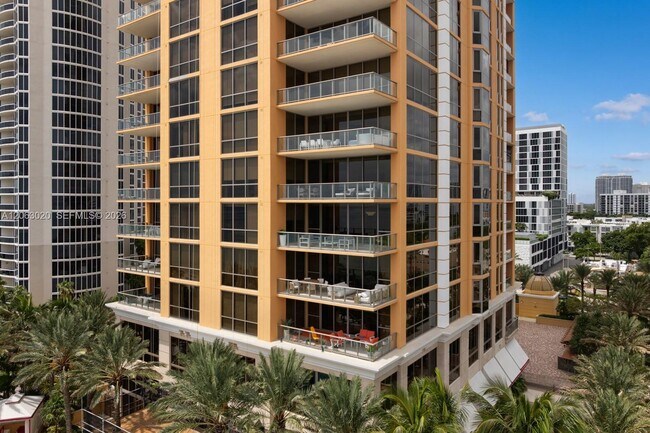 Building Photo - 17749 Collins Ave