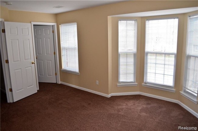 Building Photo - 43513 Pendleton Cir