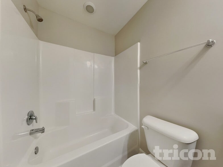 Building Photo - 4945 Westerly Dr