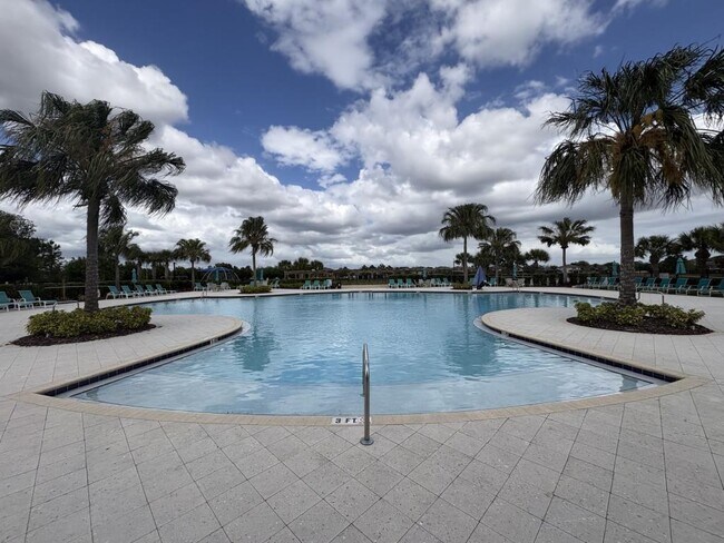 Building Photo - 11306 Leland Groves Dr