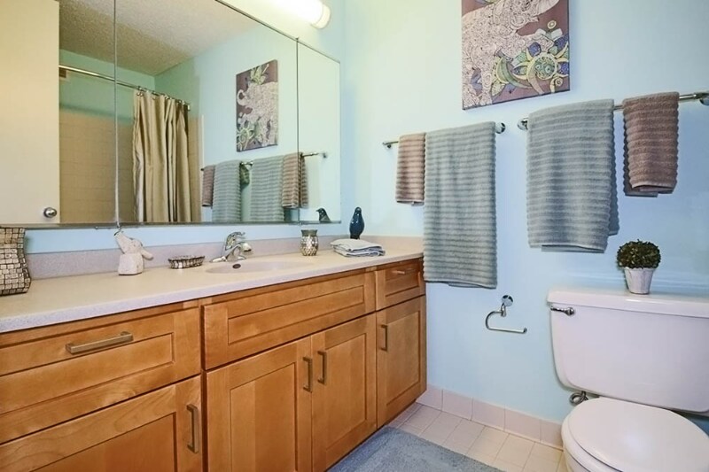 Building Photo - 236 E Wacker Dr