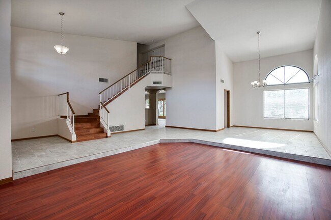 Building Photo - Spacious Tempe 4 bedroom