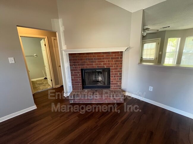 Building Photo - 5620 Dedo Cir