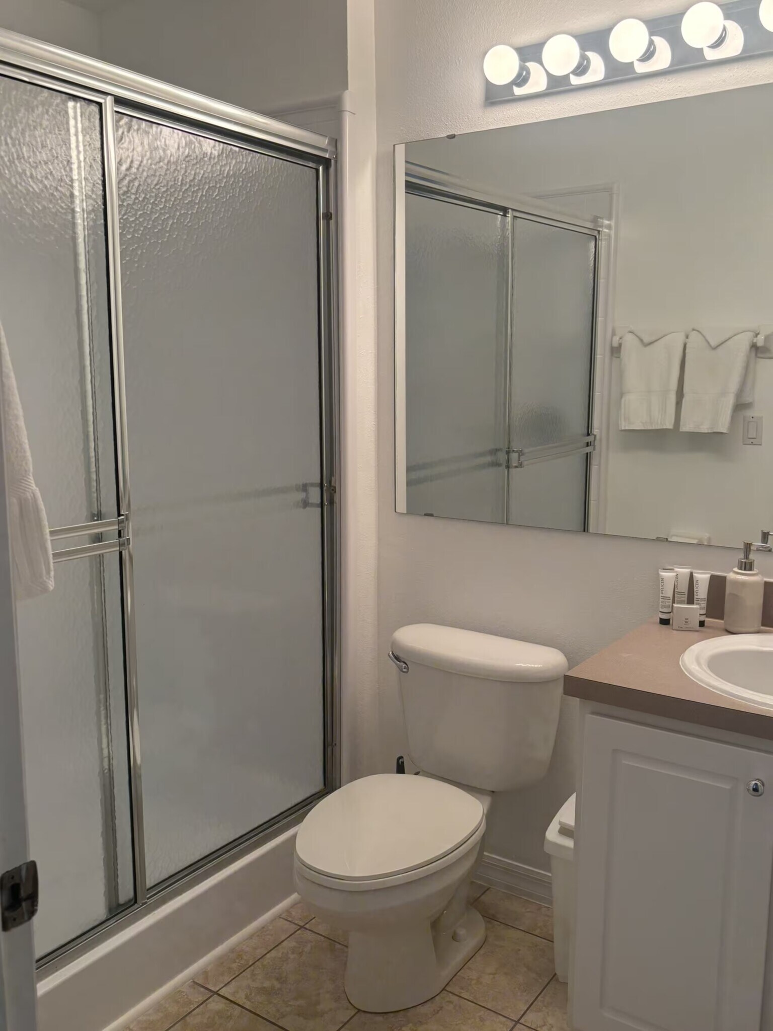 Building Photo - 1037 Park Ridge Cir