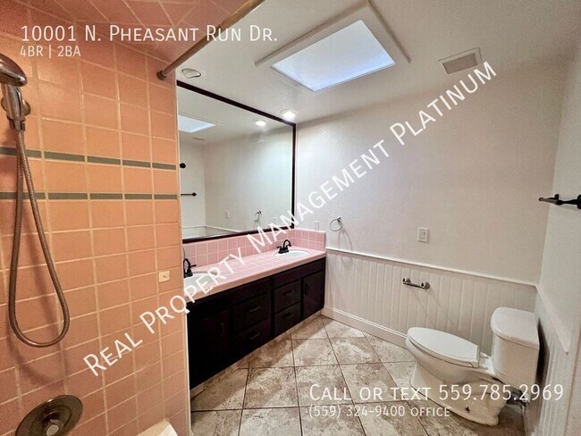 Building Photo - 10001 N Pheasant Run Dr