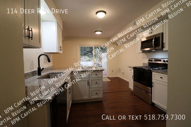 Building Photo - Nicely updated 3 bedroom in the Deer Run n...