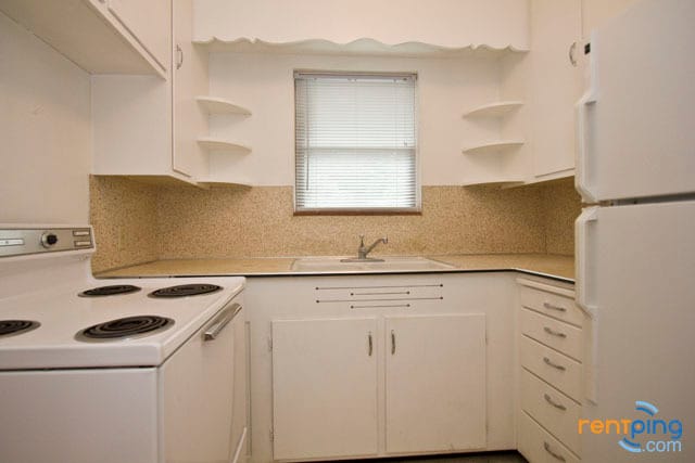 Building Photo - 3137 South ST-