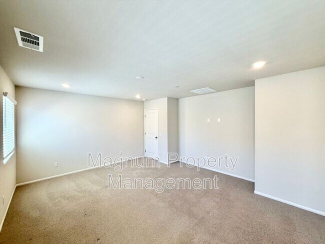Building Photo - 36330 Albus Ave