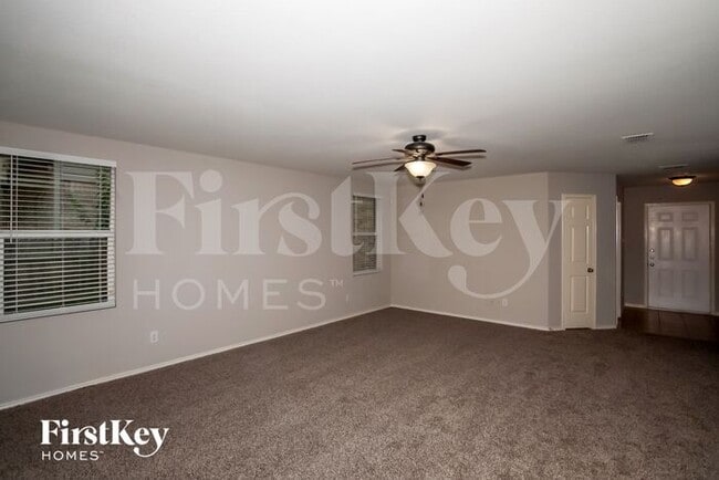 Building Photo - 1613 Baxter Springs Dr