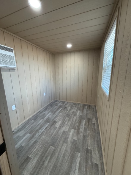 Building Photo - 1041 FM 1287