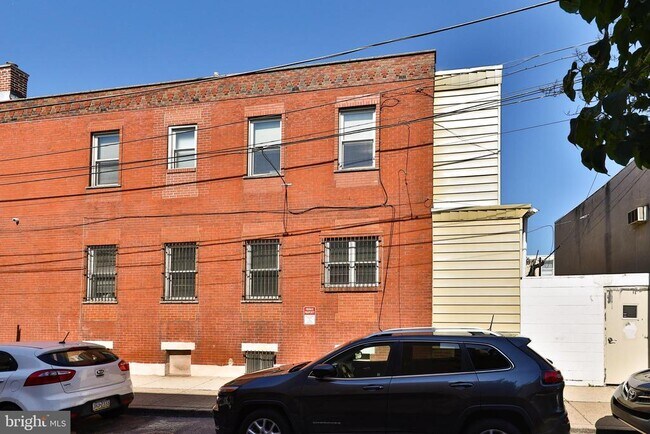 Building Photo - 1317 Wolf St