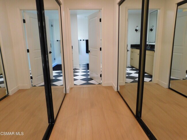 Building Photo - 30024 Quail Run Dr