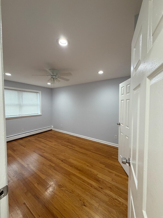 Building Photo - 3586 John F. Kennedy Blvd