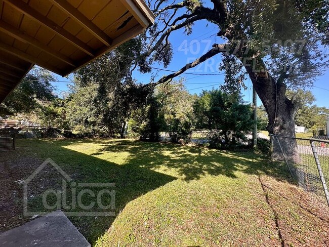 Building Photo - 411 Gilman Cir