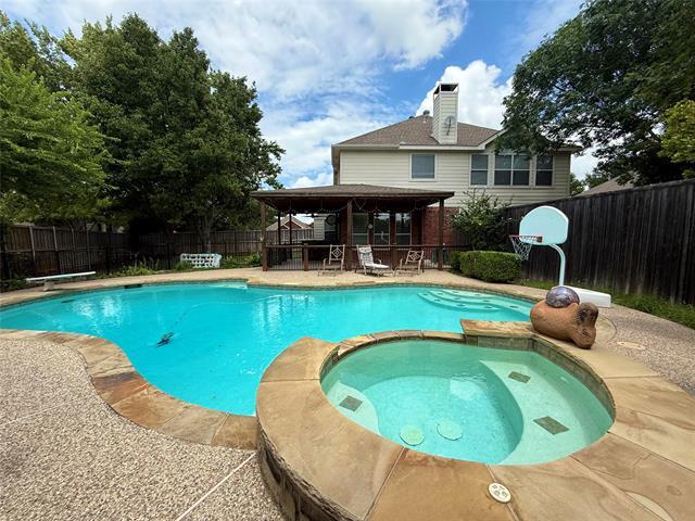 Building Photo - 9503 Saddle Dr