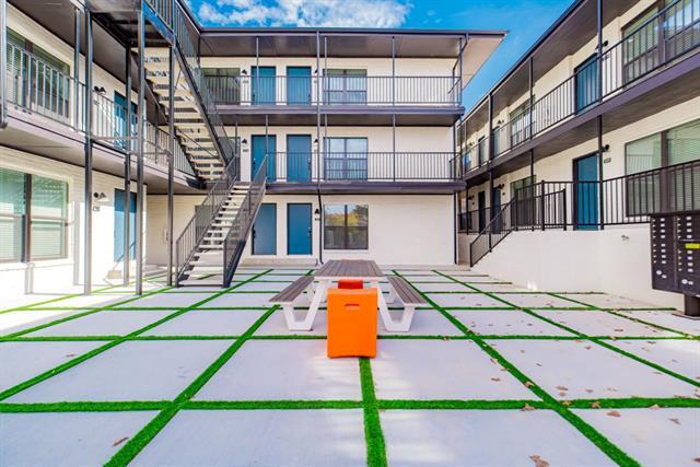 Building Photo - 606 N Marsalis Ave