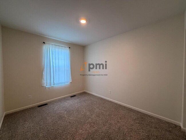 Building Photo - 8726 Orchid Dr