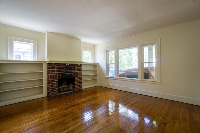 Building Photo - 716 Euclid Ave