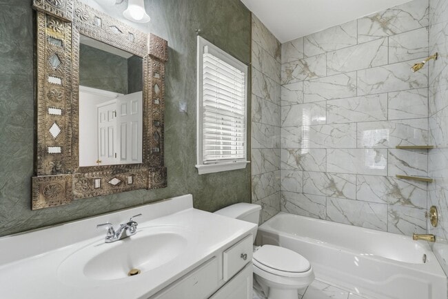 Building Photo - 2927 Arbor Creek Ln