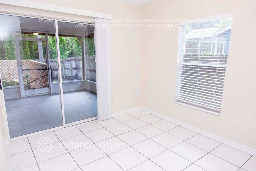 Building Photo - 7814 34th Ct E